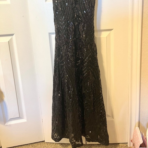 Elegant prom style sequins dress - Picture 5 of 9
